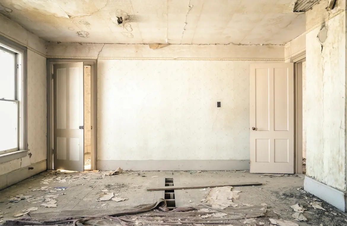 Waste disposal crew managing a cleanout project in Auburn Hills